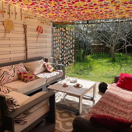 Nocleg ze śniadaniem La Du Voyageur 4*