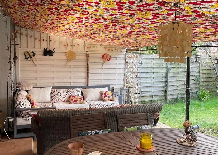 La Du Voyageur Bed & Breakfast 4*